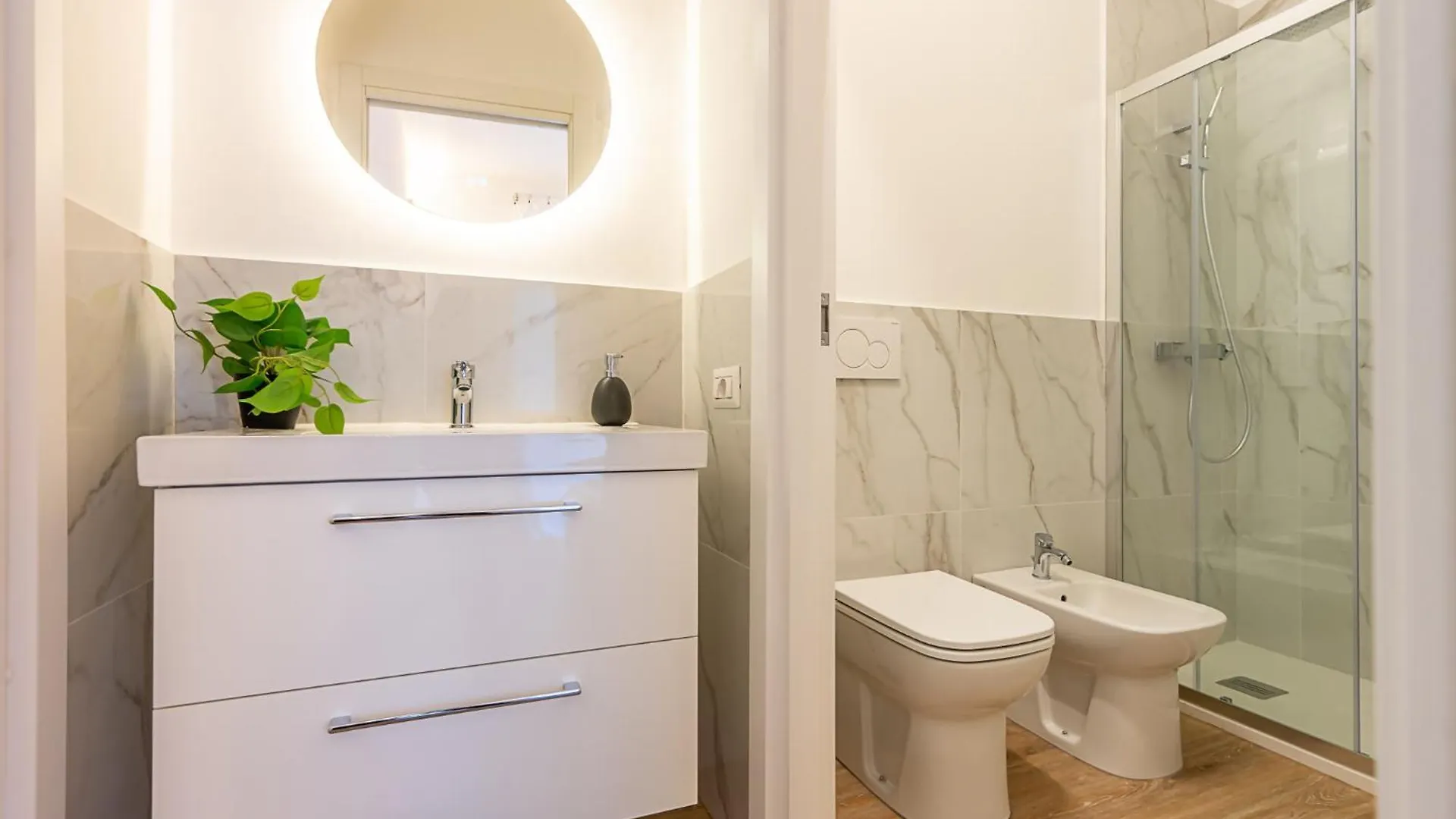 Navigli Duomo Chic Apartment Wifi Ac Milaan